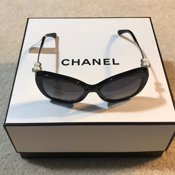 chanel butterfly sunglasses pearl